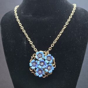 🌼 Avon Necklace or Brooch Forget Me Not Enamel Rhinestones Goldtonr Vintage